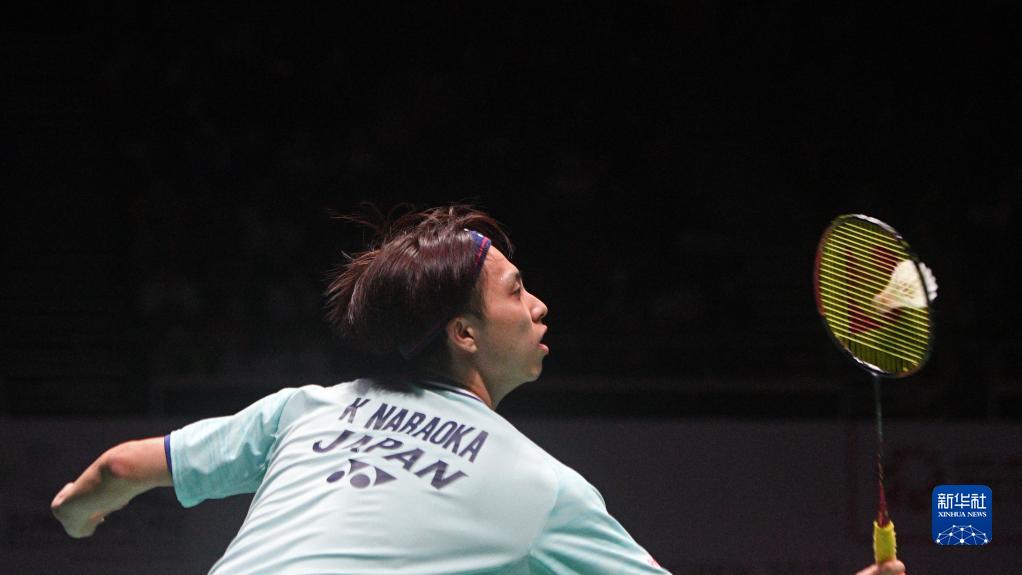 火箭两将现新球衣：老将中锋改穿30号，侧翼铁卫坚守本心