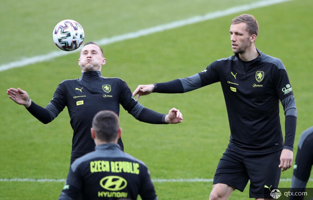 边路宽度与 边路宽度与